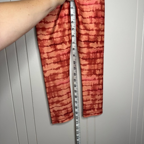 Athleta Elated Printed Capri Leggings - Picture 14 of 14